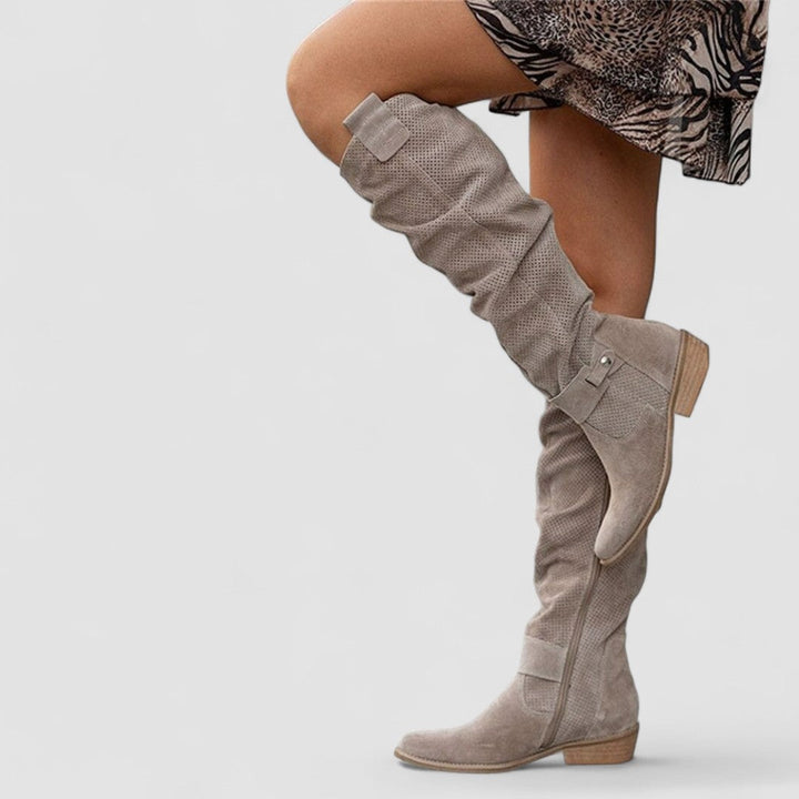 Άνετα μποτάκια ankle σε στυλ western
