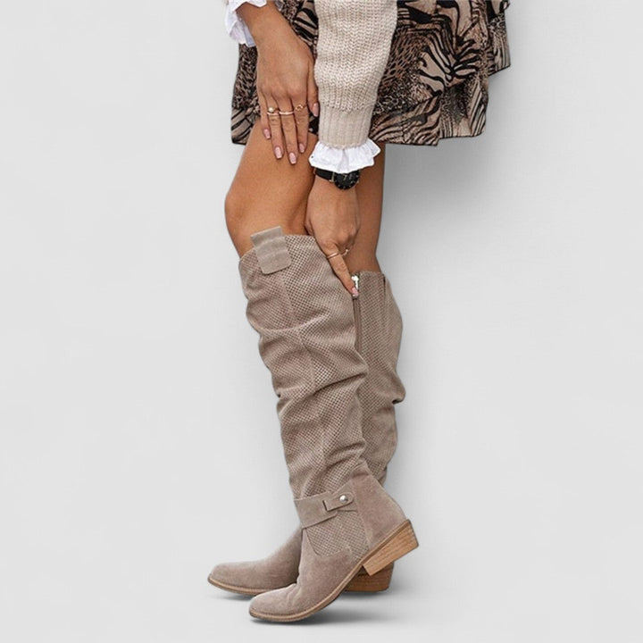 Άνετα μποτάκια ankle σε στυλ western