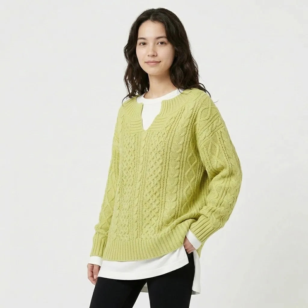 Oversize Πλεκτό Σετ με Σχέδιο Κοτσίδας