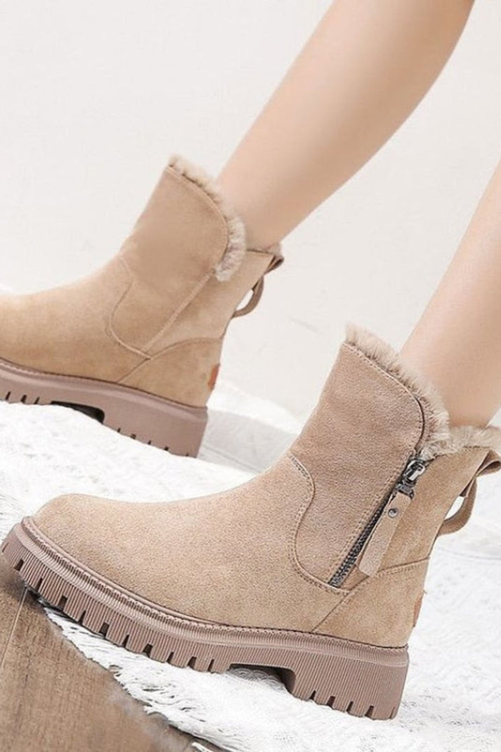 Χειμερινά ankle boots με ψηλή πλατφόρμα