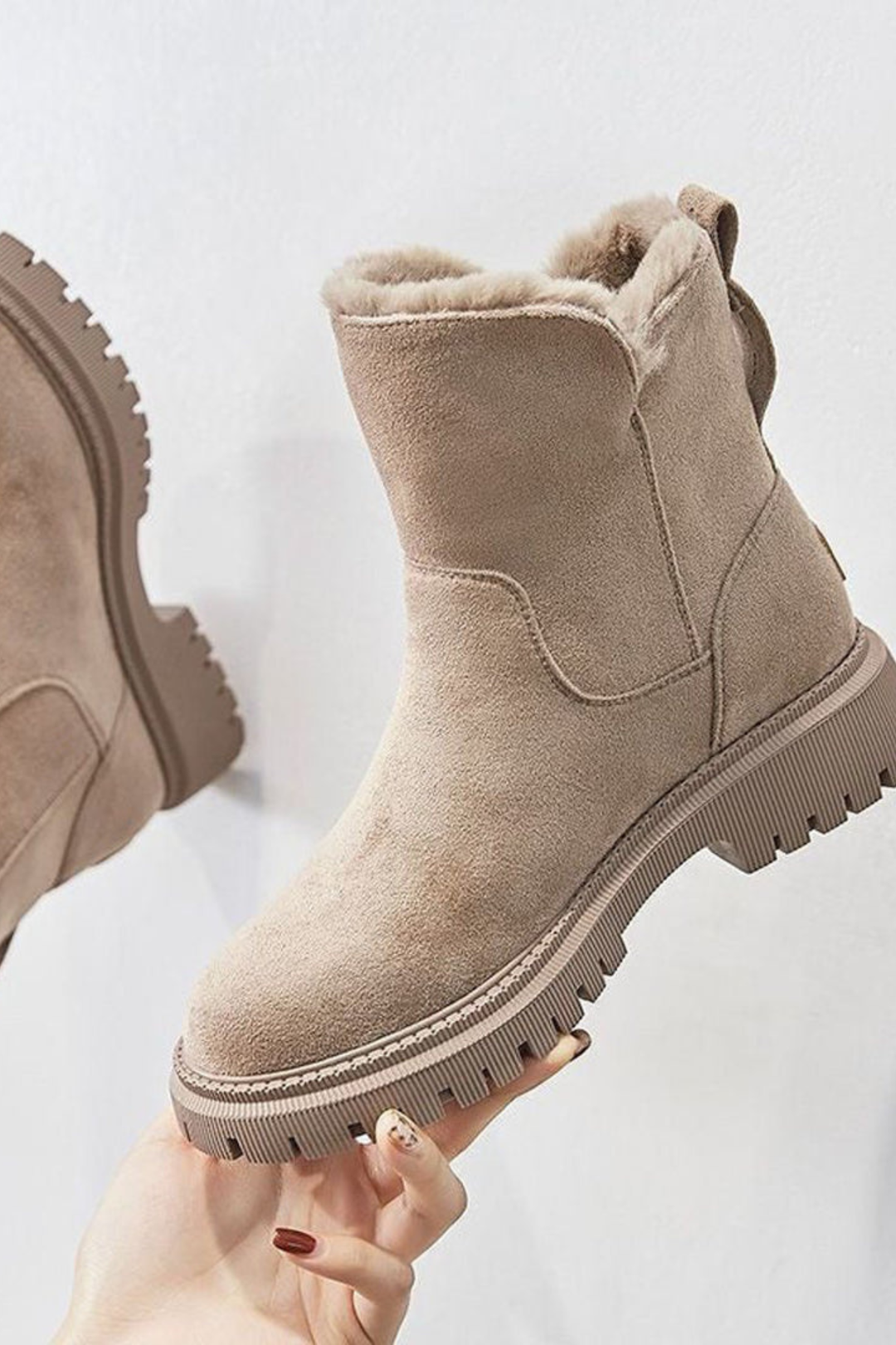 Χειμερινά ankle boots με ψηλή πλατφόρμα