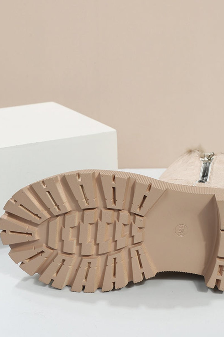 Χειμερινά ankle boots με ψηλή πλατφόρμα