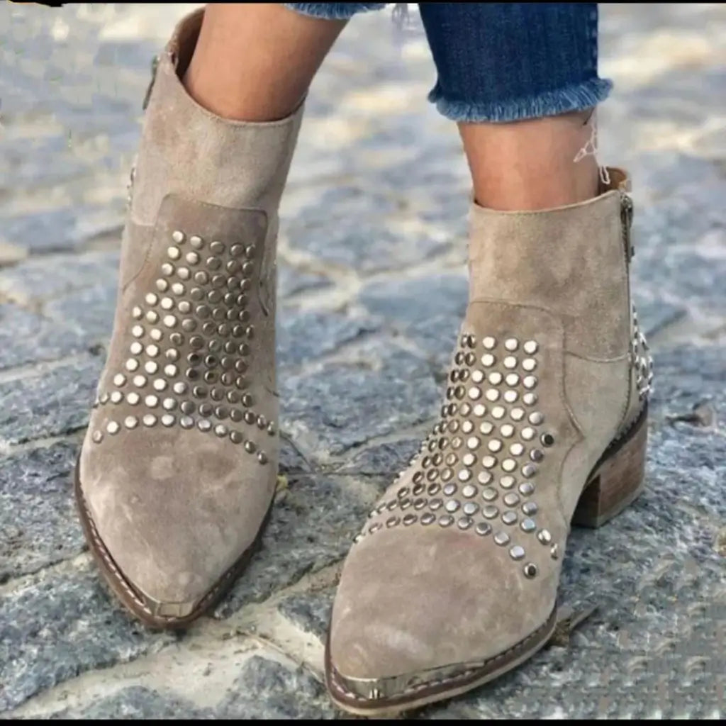Henedina - Chunky Nubuck Ankle Boots