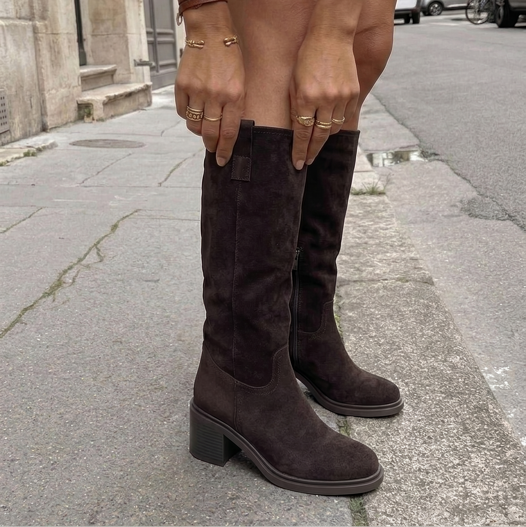 Μπότες με τετράγωνο τακούνι