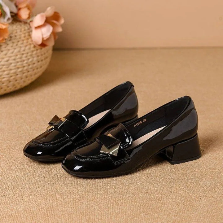 Σαμπό με Τετράγωνη Μύτη και Χοντρό Τακούνι