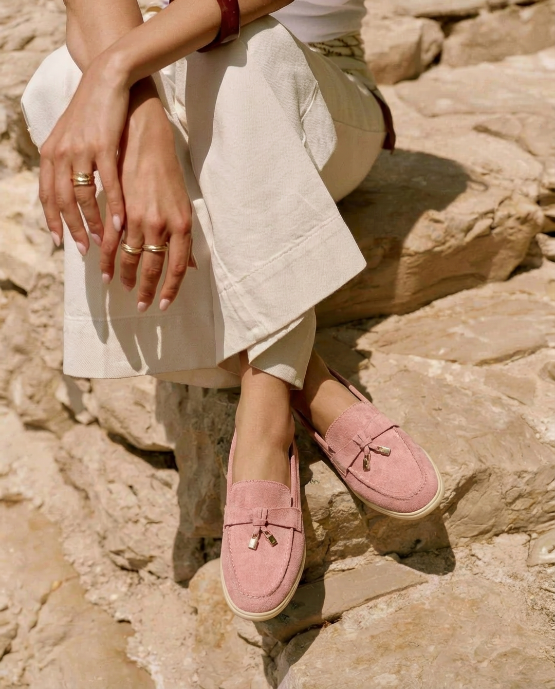 Κομψά loafers με μεταλλικά στοιχεία