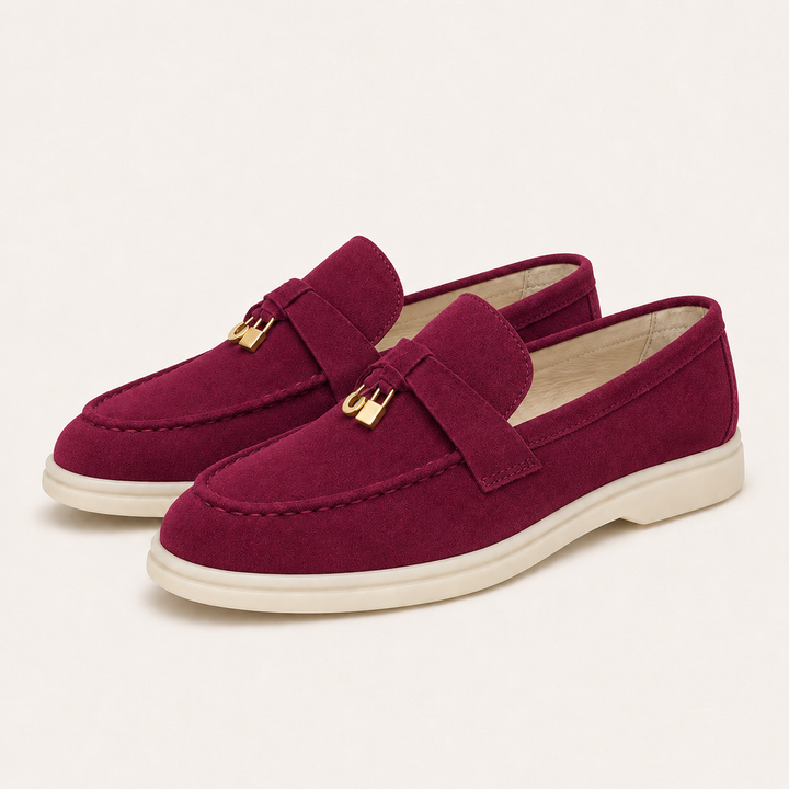 Κομψά loafers με μεταλλικά στοιχεία