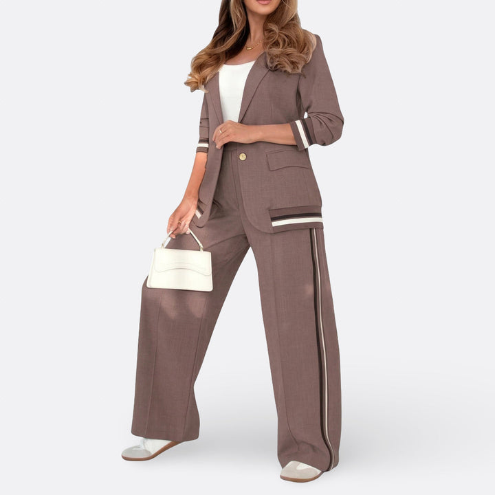 Clara - Στυλάτο Καθημερινό Outfit
